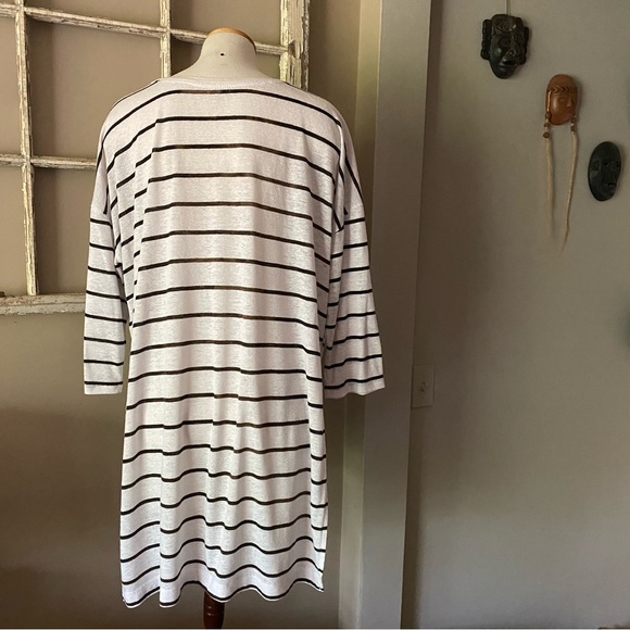 Striped tunic style sweater. - Picture 2 of 5